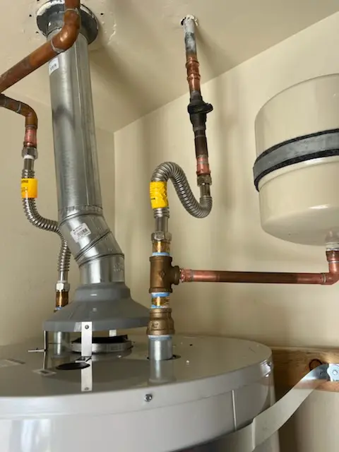 Water heater installation and plumbing repair in Carroll Manor Ridge